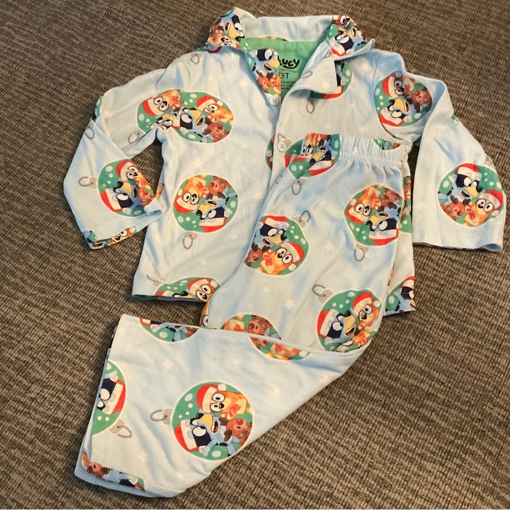 Bluey 3T Pajama Set!